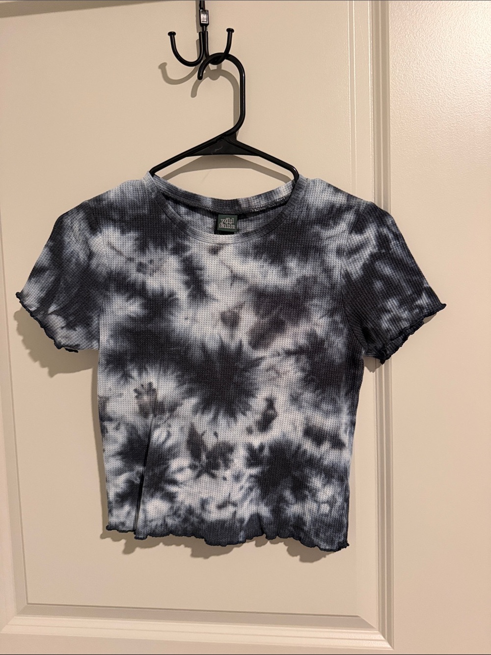 Wild Fable Women's blue & White Tie-Dye Short Sleeve Top